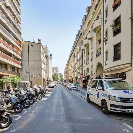 Folie-mericourt - Welkeys * Paris
